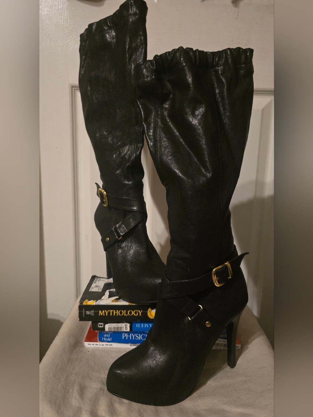 Frederick’s of Hollywood Black Leather Knee High Stiletto Boots Y2K Size 7